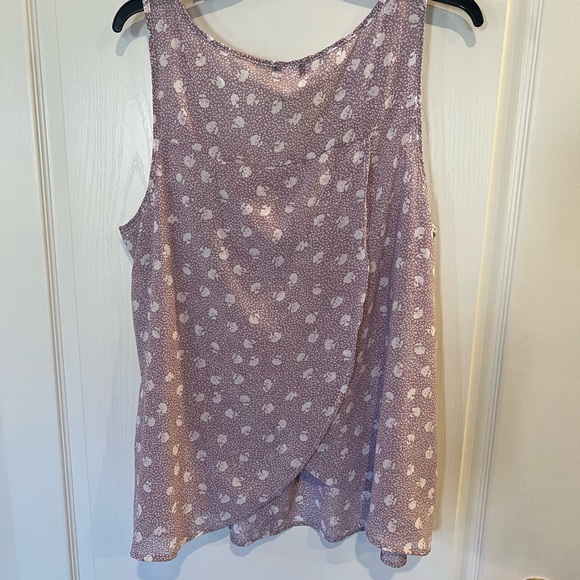 Torrid sleeveless blouse. EUC. Plus size 2 - Picture 3 of 5